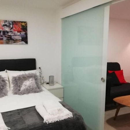 Апартаменти M1 Cool Loft 1 Min Walk To Metro 15 Min Center By Metro Есплуґес-де-Льобреґат Екстер'єр фото