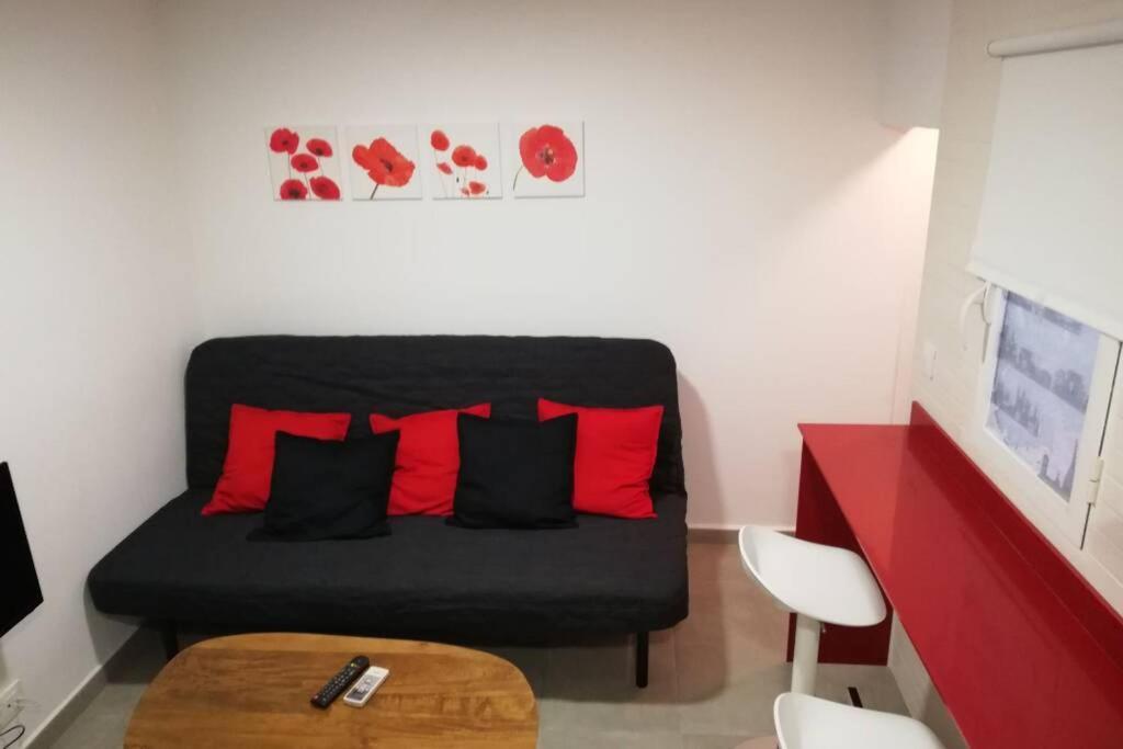 Апартаменти M1 Cool Loft 1 Min Walk To Metro 15 Min Center By Metro Есплуґес-де-Льобреґат Екстер'єр фото